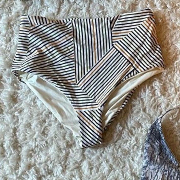 Lspace set - Picture 2 of 2